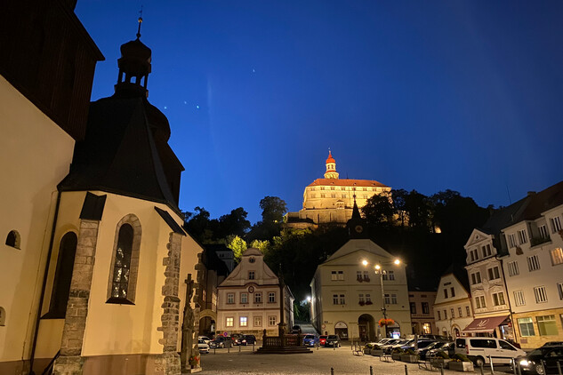 Osvětlený zámek Náchod